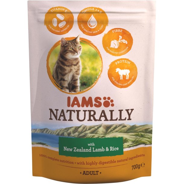 IAMS CAT Naturally Adult lam  0,7 kg 